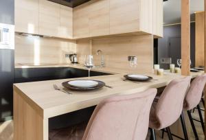 Gallery image of Nyvky Like Home - Файна Таун з сезонним басейном - Кв 53 in Kyiv