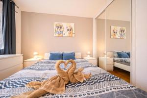 Voodi või voodid majutusasutuse Tropical garden, sunshine, heated pool toas +27 fotot