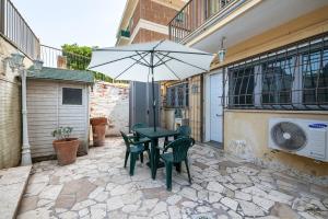 Αίθριο ή υπαίθριος χώρος στο Ostia Beach Apt - 1 Minute Walk