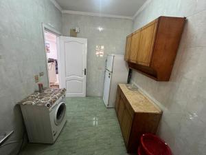 Dapur atau dapur kecil di Close to the university, marvelous apartment
