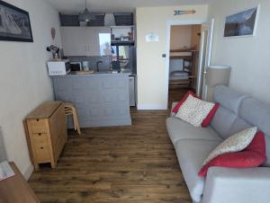 Kuchyň nebo kuchyňský kout v ubytování les terrasses de l'Alpe