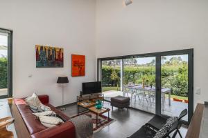 Χώρος καθιστικού στο Luxury Villa- Pool, garden, total privacy