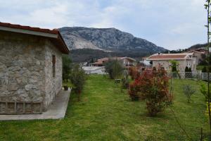 Gallery image of The Rocky Hut in Sutomore