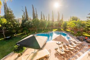 Πισίνα στο ή κοντά στο Villa Fleurie