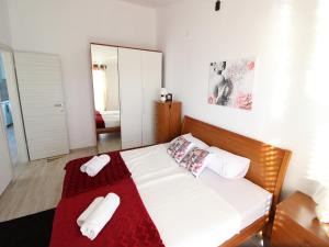 Ένα ή περισσότερα κρεβάτια σε δωμάτιο στο Apartment in Seline by the Sea +16 φωτογραφίες