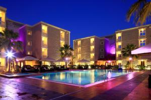 Bazén v ubytování Boudl Gardenia Resort nebo v jeho okolí