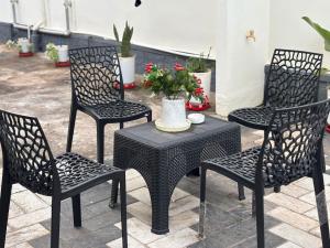 Un lugar para sentarse en Mcday serviced villa