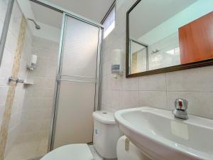 Gallery image of Reservas Neón en Chat de WP - TRES CATORCE TRES VENTI SIETE CERO CINCO CINCO UNO in Ibagué