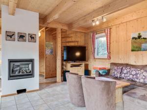 Μια τηλεόραση ή/και κέντρο ψυχαγωγίας στο Chalet in Murau near Kreischberg Slopes
