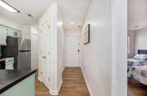 Gallery image of Stylish Stay-Golf & Water Views in Longs