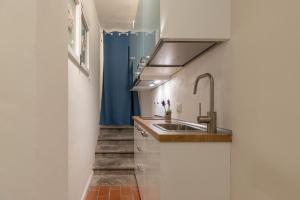 Η κουζίνα ή μικρή κουζίνα στο Romantic Nest in the Heart of Florence