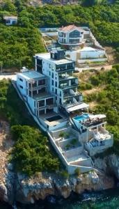 Imagen de la galería de Apart Lux Beciragic, en Dobra Voda