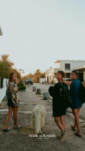 Επισκέπτες που μένουν στο Piedra Alta Hostel & Suites