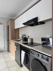 Kuchyň nebo kuchyňský kout v ubytování The Blyde Riverwalk Estate