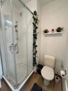Koupelna v ubytování BXL cozy appartment + 4 fotografie