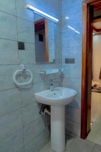 Ένα μπάνιο στο Eden Apartments +24 φωτογραφίες