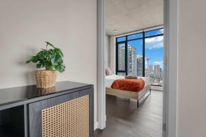 Postel nebo postele na pokoji v ubytování Earthlight Golden Hour Corner