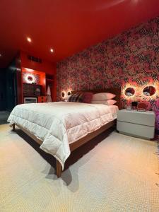 Giường trong phòng chung tại Hotel Hilo - Room 101