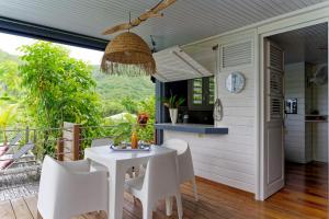 Η κουζίνα ή μικρή κουζίνα στο Home Sweet Martinique