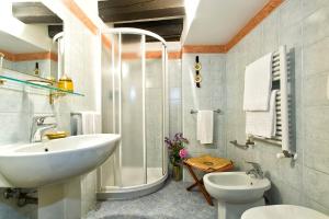 A bathroom at Ca' Della Loggia