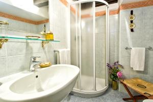 A bathroom at Ca' Della Loggia