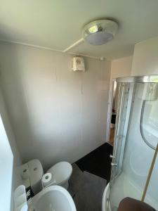 Ένα μπάνιο στο Glamour Apartment +18 φωτογραφίες