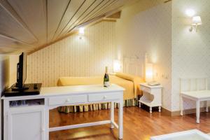 Postel nebo postele na pokoji v ubytování Hotel Azofra