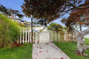 Galeriebild der Unterkunft Headlands Cove - Artist's Studio in Mendocino