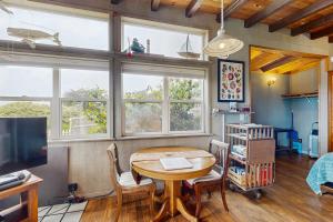 Galeriebild der Unterkunft Headlands Cove - Artist's Studio in Mendocino