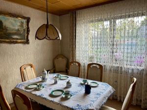 Fotografie z fotogalerie ubytování Charming, bright family home with conservatory v Norimberku