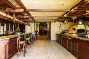 Restaurace v ubytování Hotel Azofra