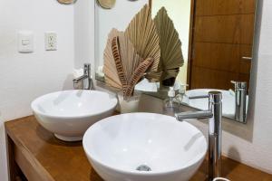 Gallery image of Beachfront Condo AC Pool WiFi Laundry in Cancún +60 photos