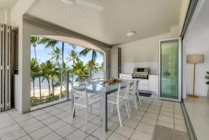 Φωτογραφία από το άλμπουμ του Blanco Beachfront Beauty - Chic Palm Cove Hideaway σε Παλμ Κόουβ