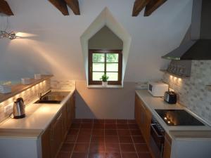 Η κουζίνα ή μικρή κουζίνα στο Brusna Farmhouse +22 φωτογραφίες