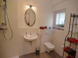 Ένα μπάνιο στο Gemütliche Ferienwohnung in Medebach