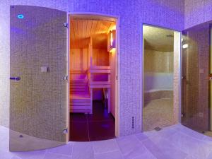 Llit o llits en una habitació de Spa Hotel Iris