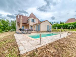 Πισίνα στο ή κοντά στο Villa in Aquitaine with Pool & BBQ