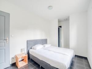 Ένα ή περισσότερα κρεβάτια σε δωμάτιο στο Villa in Aquitaine with Pool & BBQ