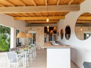 Billede fra billedgalleriet på Magnificent villa with private pool i Narbonne + 33 billeder