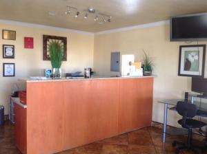 Gallery image of Americas Best Value Inn Hanford in Hanford