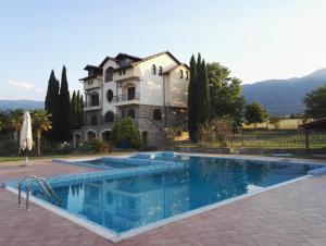 The swimming pool at or close to Villa Anna