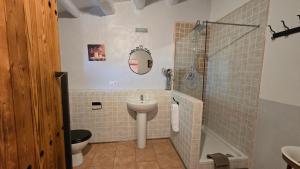 Ένα μπάνιο στο Mas Tarres L'acacia Only Adults +21 φωτογραφίες