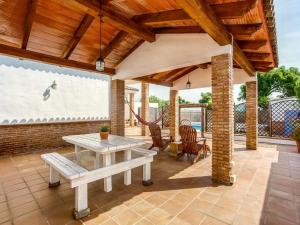 Μπαλκόνι ή βεράντα στο Family Villa with Pool +33 φωτογραφίες