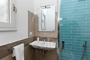 Ванная комната в Villa Giada - Mini Piscina con Idromassaggio By Cala Salento +57 фотографий