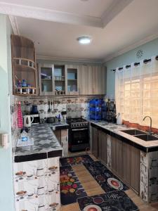 Η κουζίνα ή μικρή κουζίνα στο Villa Maasai Amboseli