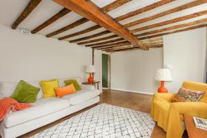 Χώρος καθιστικού στο Delightful Bee Cottage, Sandwich