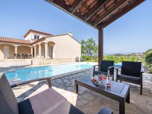 Πισίνα στο ή κοντά στο Luxurious villa in Oupia with private pool +32 φωτογραφίες