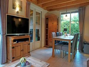Imagen de la galería de Terrace Apartment with Lush Garden, en Epe 25 fotos más