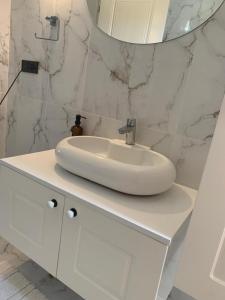 Ένα μπάνιο στο Villa saklı bahçe +57 φωτογραφίες