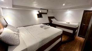 Gallery image of Phinisi Panrita Luxury Komodo in Labuan Bajo
